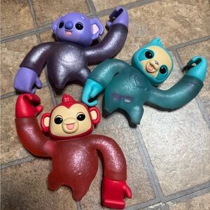 Talking Stretchy Monkey Toy Set Little Live Pets Hug n' Hang Zoogooz